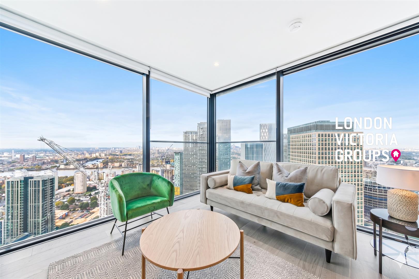 2 bed property in Hampton tower, 75 Marsh Wall, London